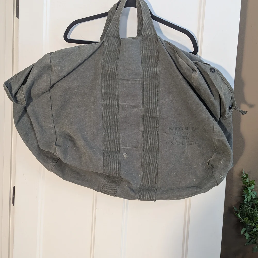 Military US Government Issued Olive Green Canvas Duffel Bag - Aviator Kit Style.